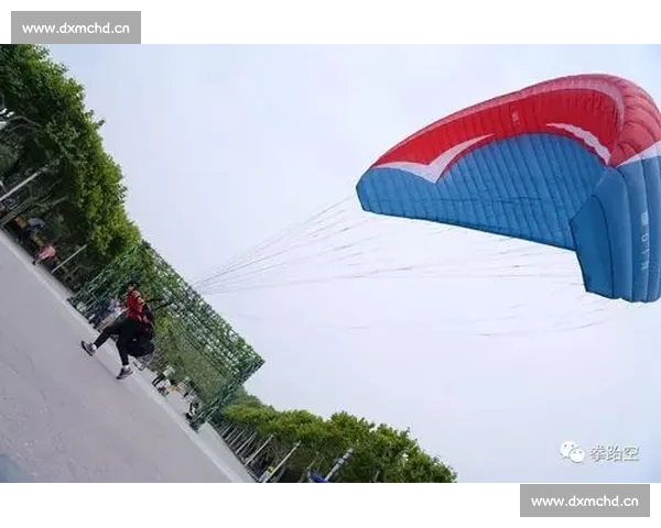 逐风蓝天竞技梦想全国滑翔伞精英挑战赛巅峰对决荣耀启航盛会 - 副本 (9) - 副本 - 副本 - 副本